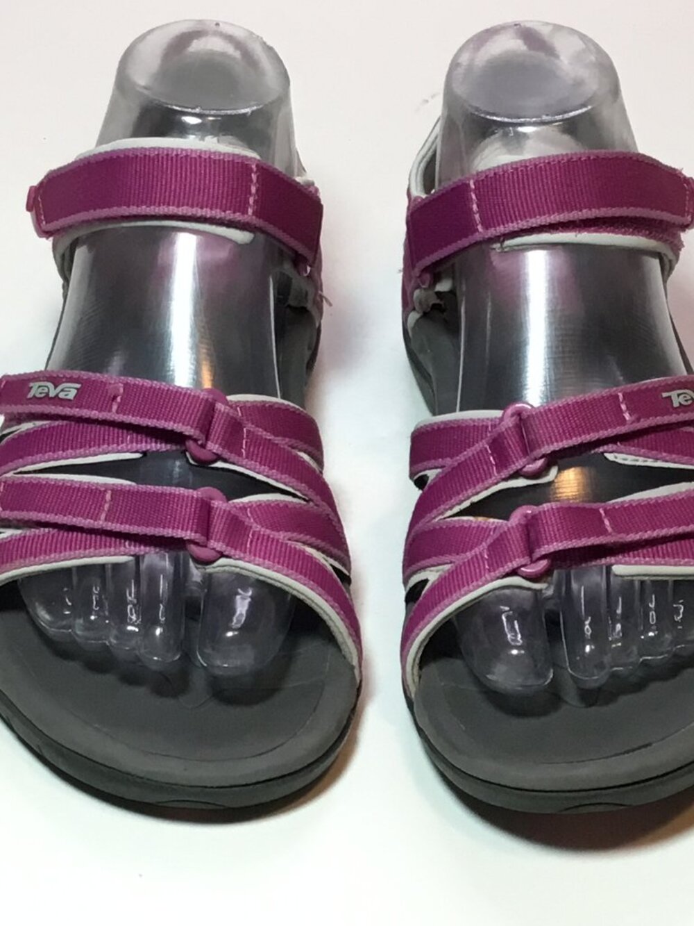 Women's Teva Sandals Adjustable Straps. Size 7, Great Condition